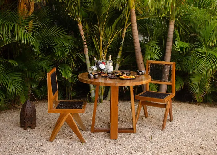 Hotel Radhoo (adults Only)